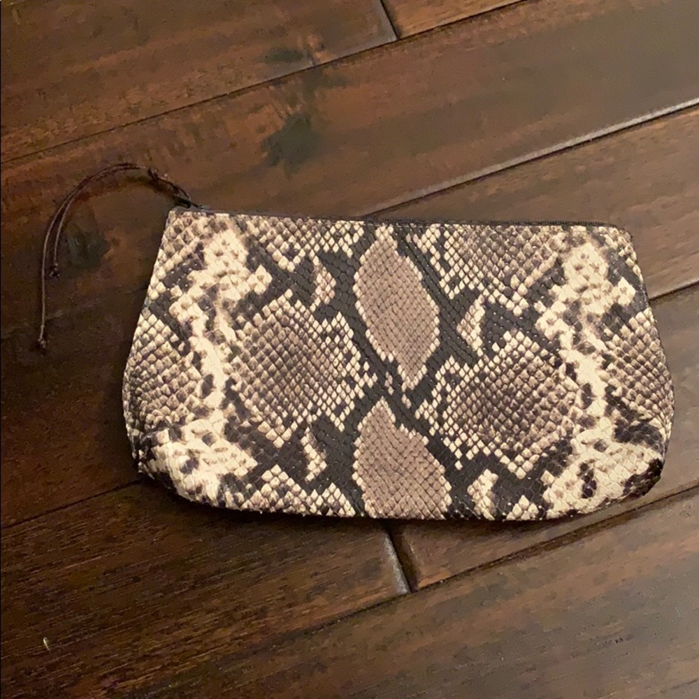 B May Snakeskin Print Leather Zip Clutch LIKE NEW!